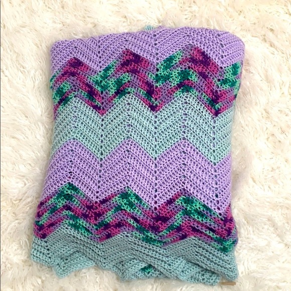 Chevron Pattern Handmade Knit Blanket Purple - Picture 1 of 3